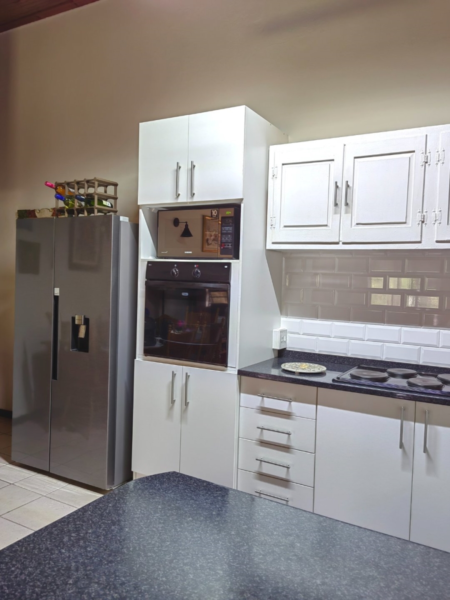 3 Bedroom Property for Sale in Noorsekloof Eastern Cape